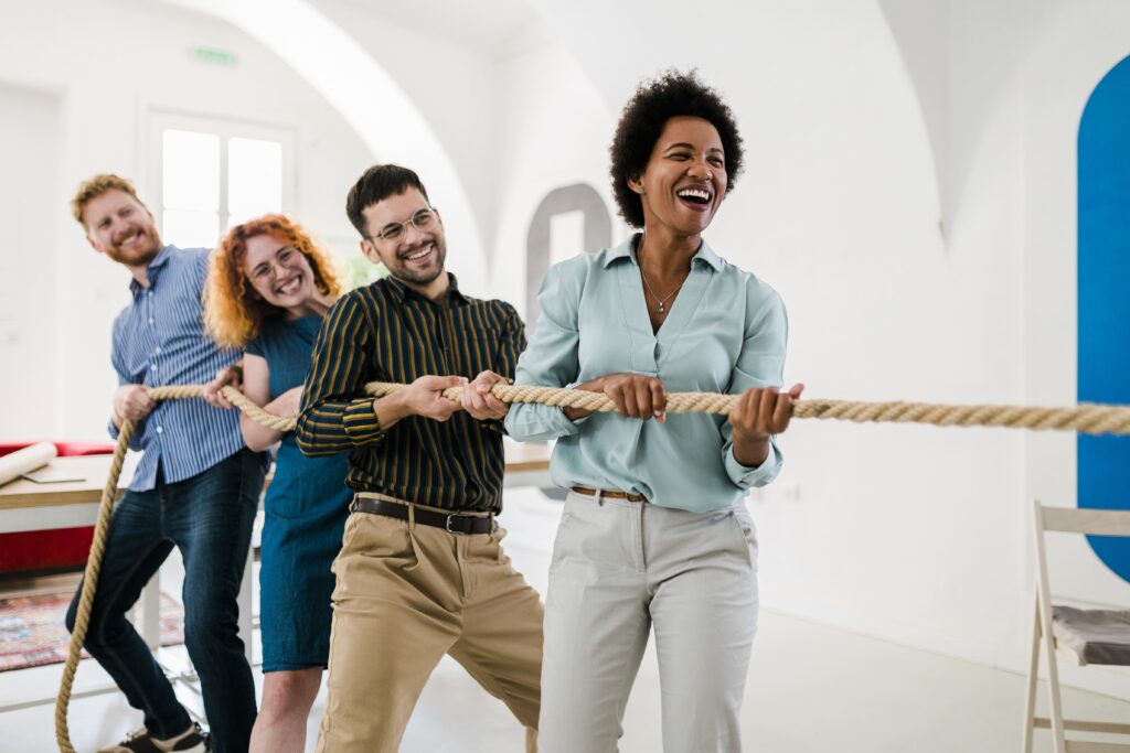 Bild von Personen beim Teamcoaching
